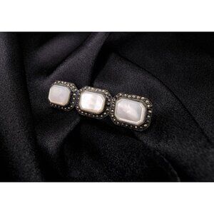 Rare Find Vintage Pearl 925 Sterling Silver Brooch